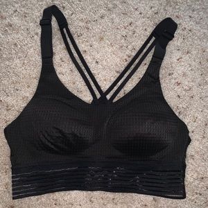 NWOT Victoria Secret Sports Bra